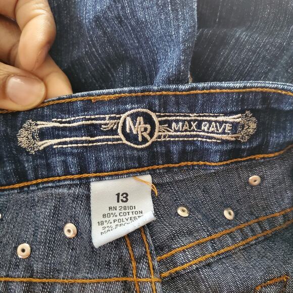 Max Rave Blue Distressed Grommet Accent Short Jean Shorts Size Junior 13 - Picture 5 of 7